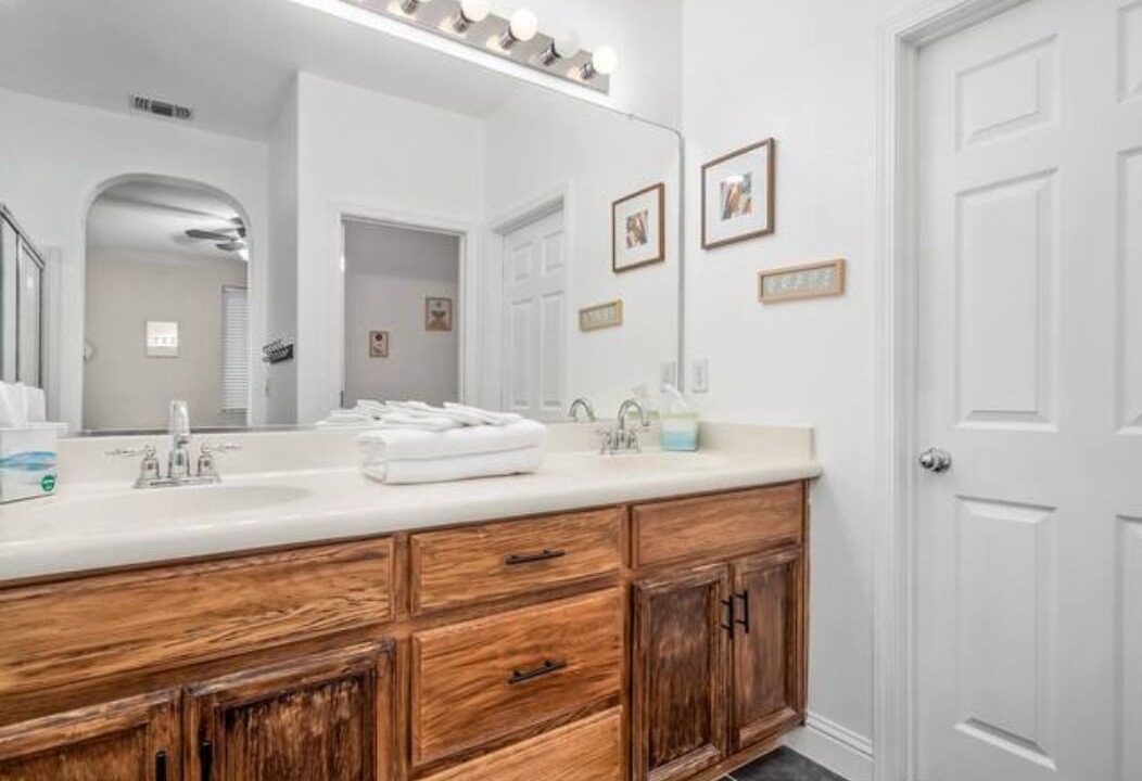 Photo of Bathroom in Roosevelt
