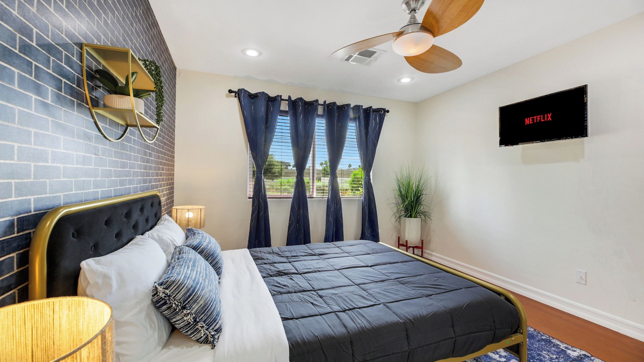 Photo of Bedroom in Quail Estates West