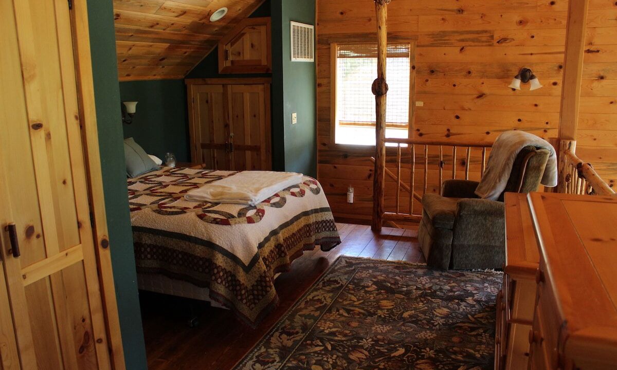 Photo of Bedroom in Crescent