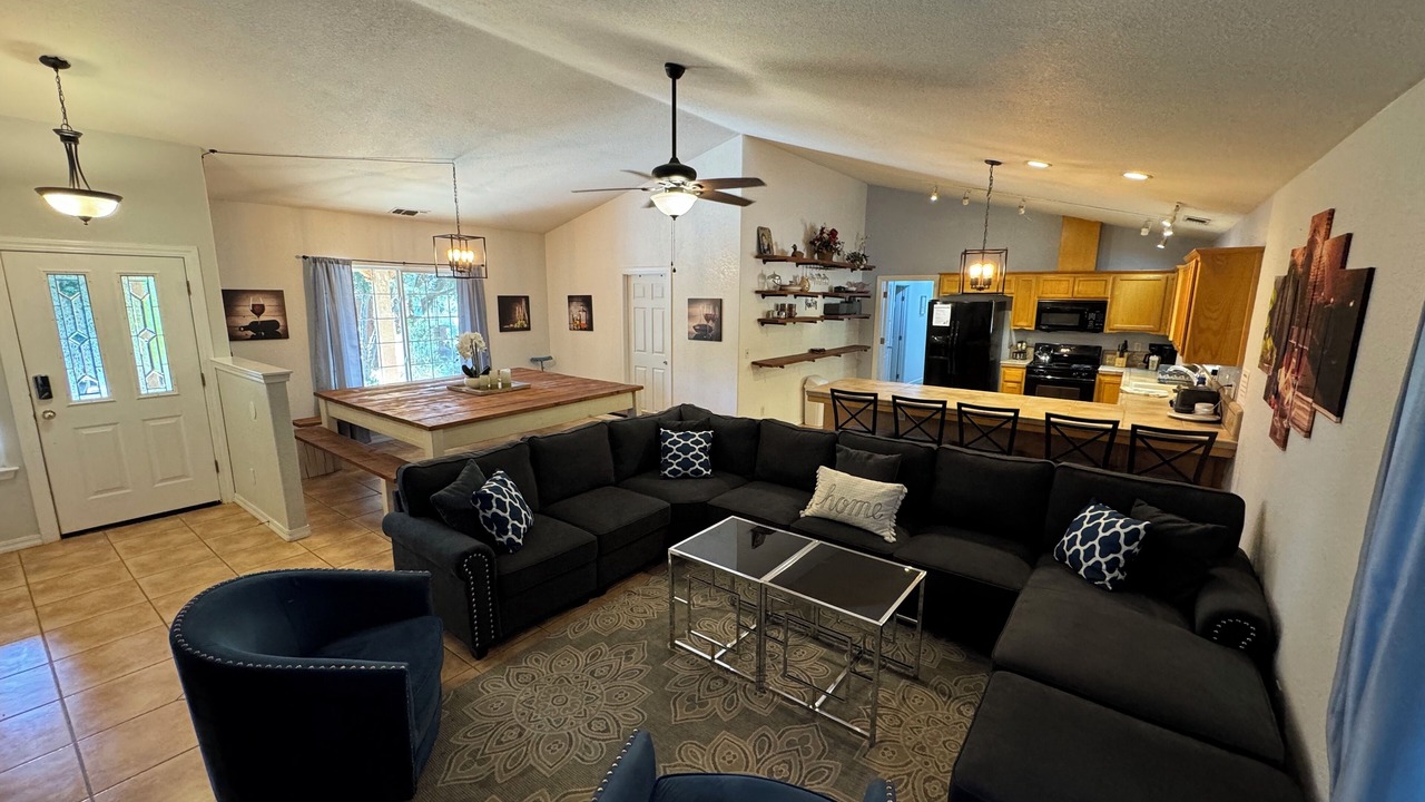 Photo of Livingroom in Paso Robles
