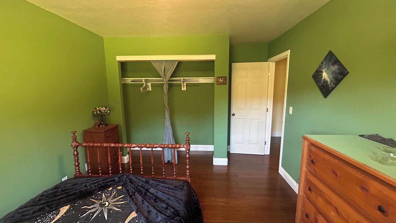 Photo of Bedroom in Shelter Cove