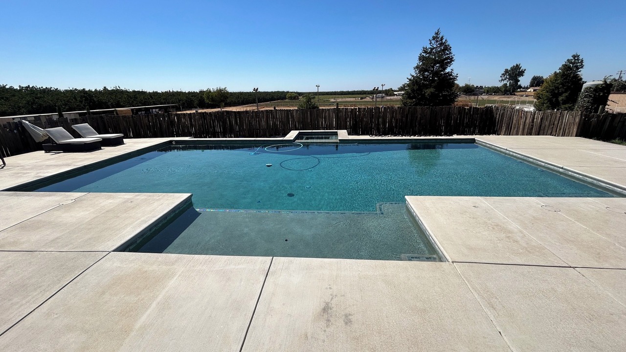 Photo of Outdoor in Peters