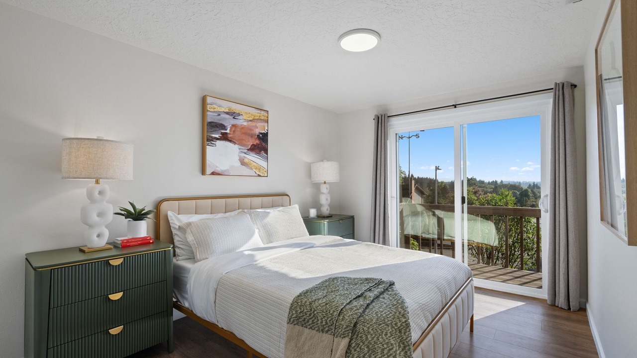 Photo of Bedroom in Pleasant Valley