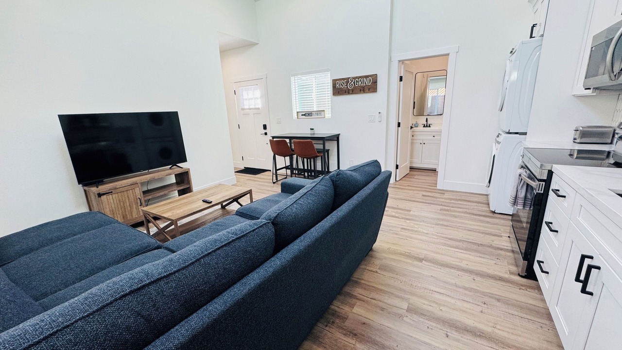 Photo of Livingroom in Pleasant Hill