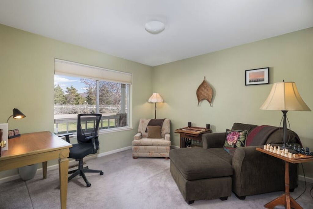 Photo of Livingroom in New Washoe City