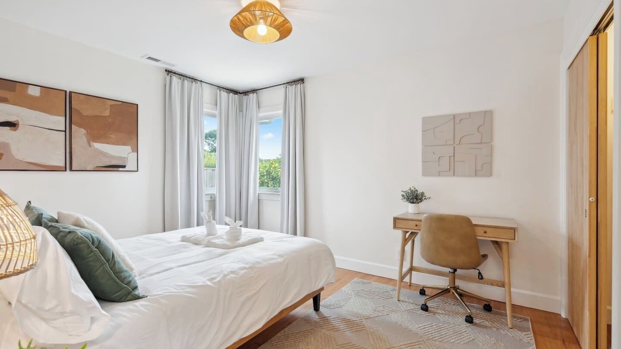 Photo of Bedroom in El Granada