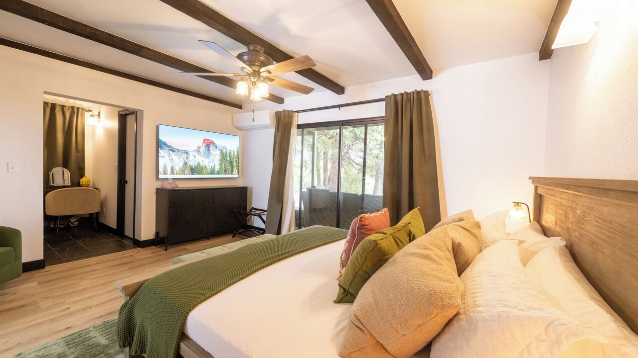 Photo of Bedroom in Ahwahnee