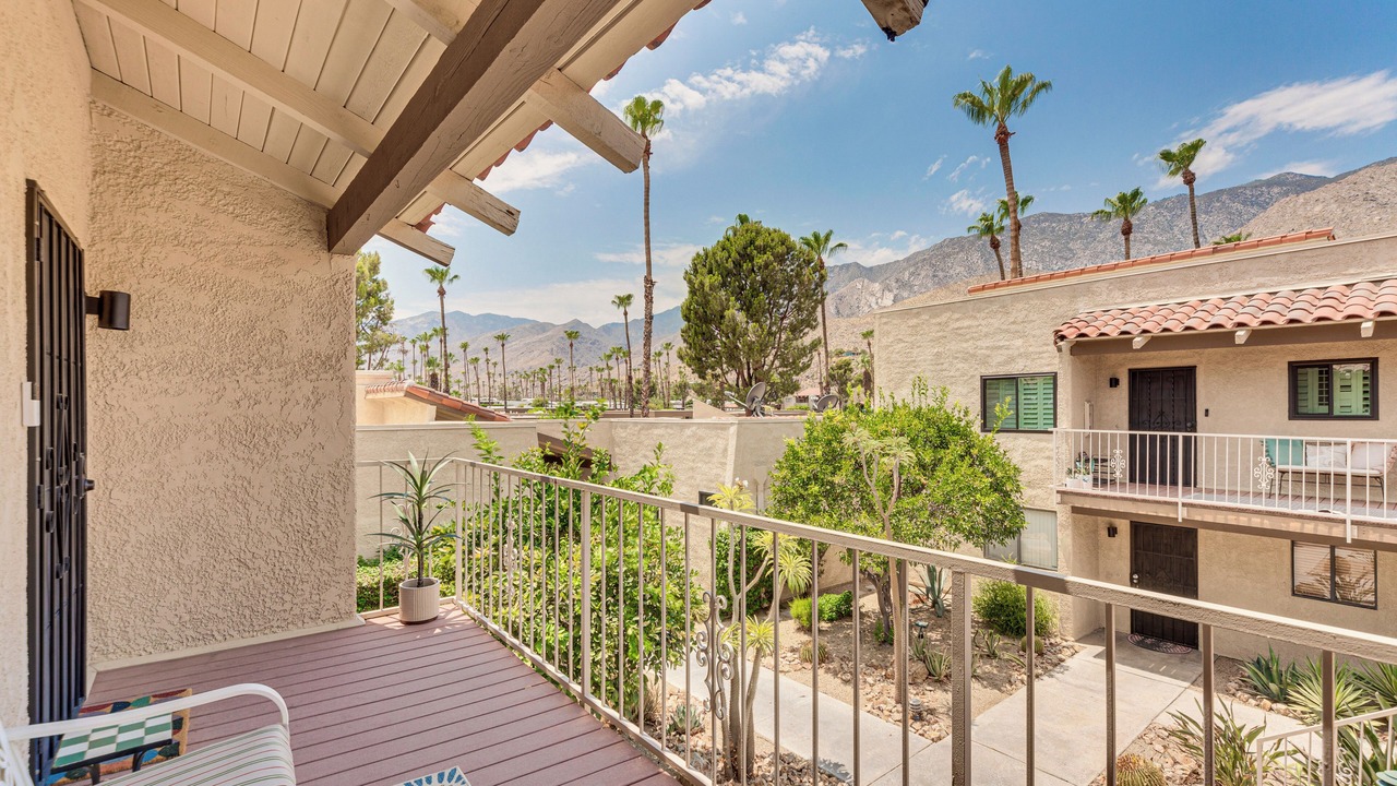 Photo of Patio Balcony in Canyon Corridor