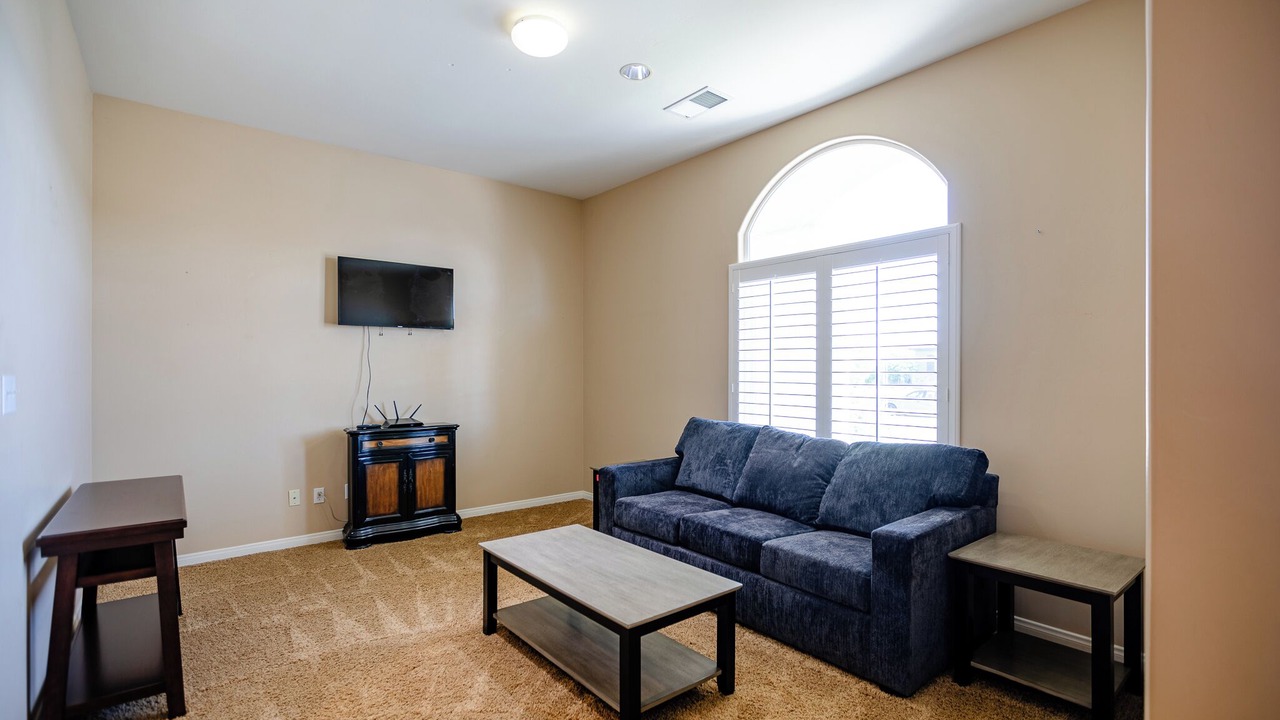 Photo of Livingroom in Rosedale