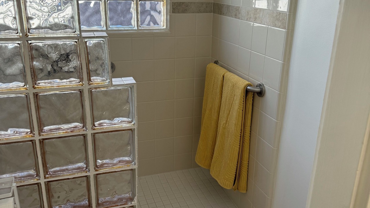 Photo of Bathroom in Bermuda Dunes