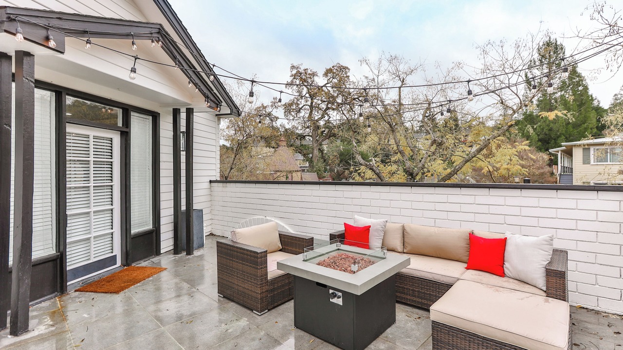 Photo of Patio Balcony in Saratoga