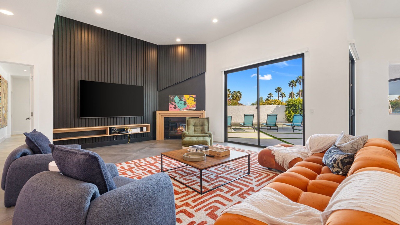 Photo of Livingroom in Sunrise Vista Chino