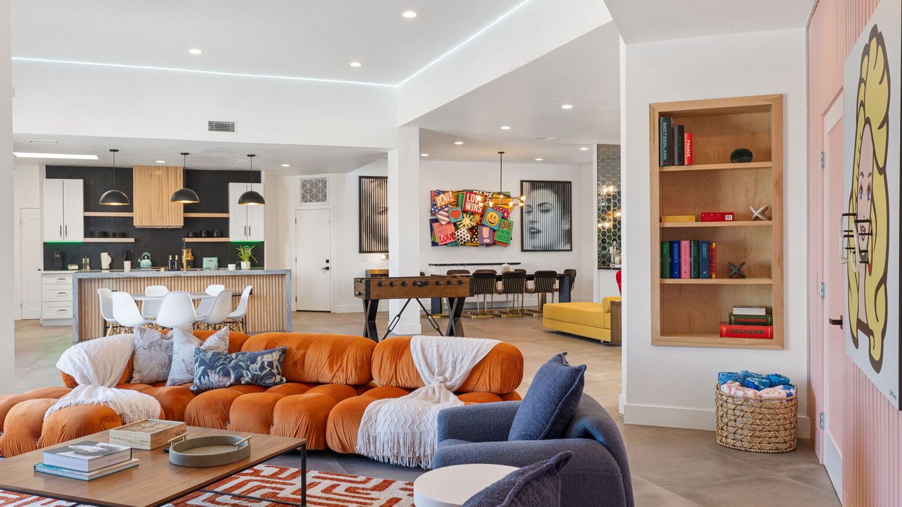 Photo of Livingroom in Sunrise Vista Chino
