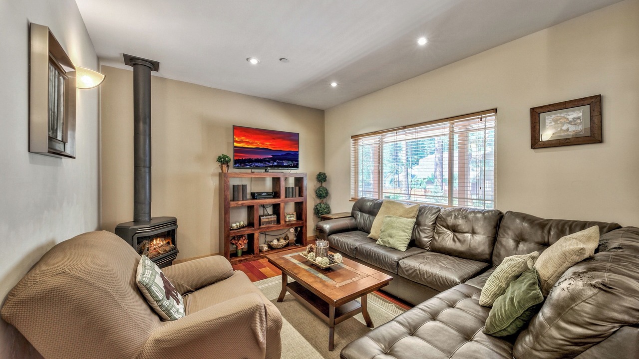 Photo of Livingroom in South Lake Tahoe
