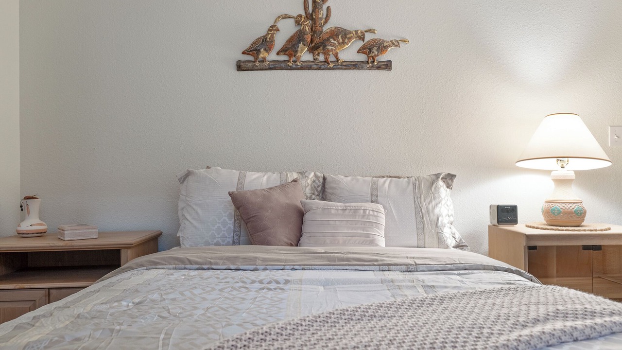 Photo of Bedroom in Holiday Shores