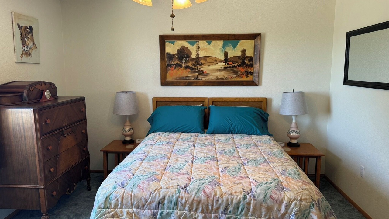 Photo of Bedroom in Seligman