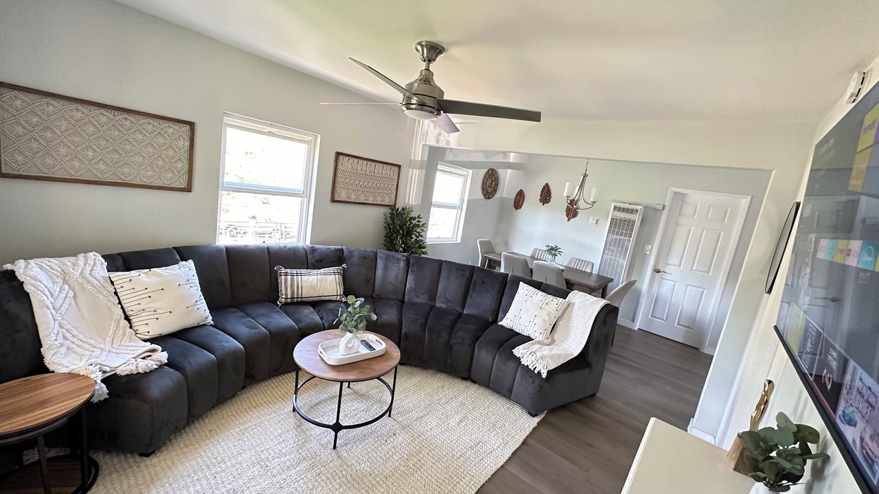 Photo of Livingroom in Los Angeles