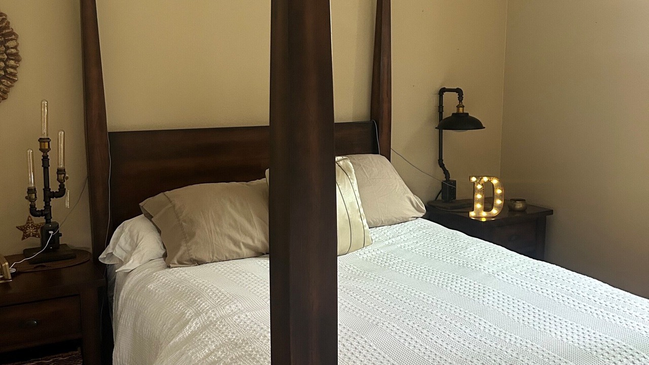 Photo of Bedroom in Corona del Mar
