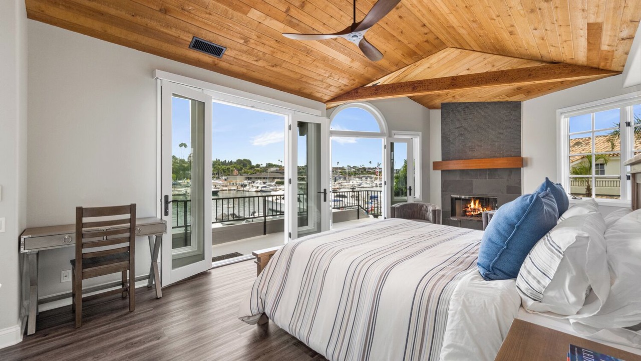 Photo of Bedroom in Newport Beach
