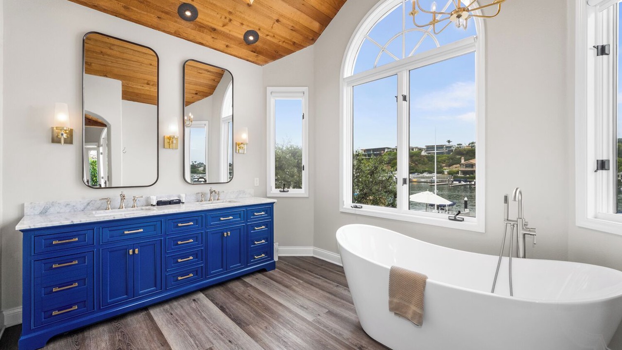 Photo of Bathroom in Newport Beach