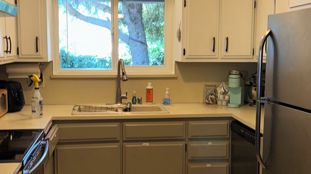 Photo of Kitchen in Dunsmuir