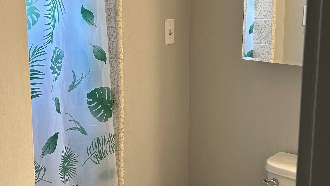 Photo of Bathroom in Dunsmuir