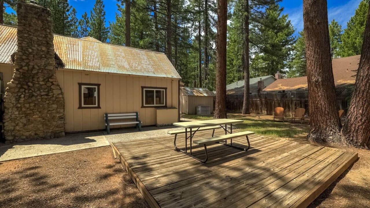 Photo of Outdoor in Bijou Pines