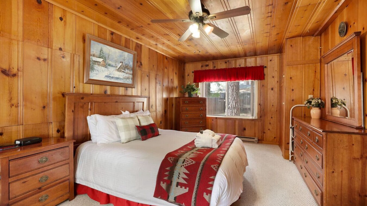 Photo of Bedroom in Bijou Pines