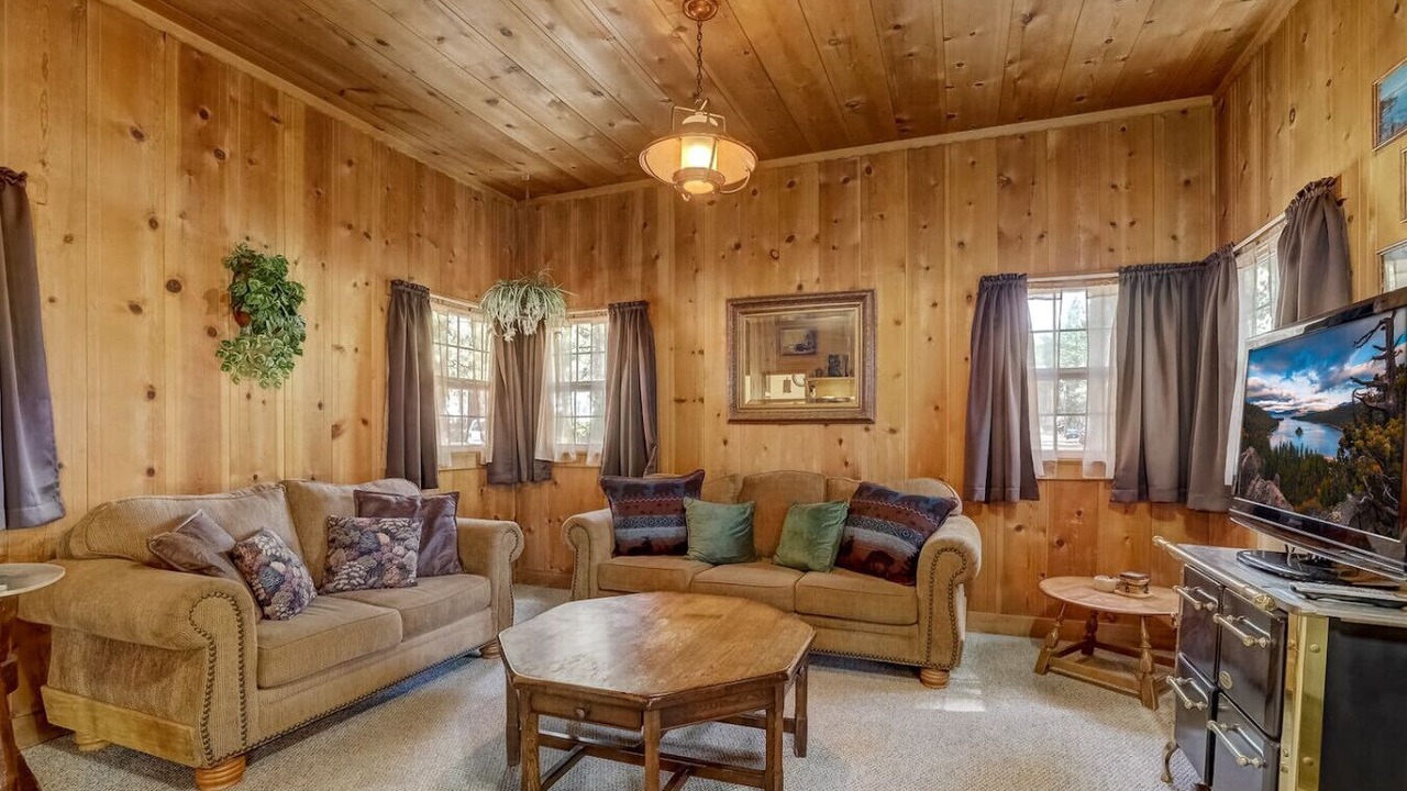 Photo of Livingroom in Bijou Pines