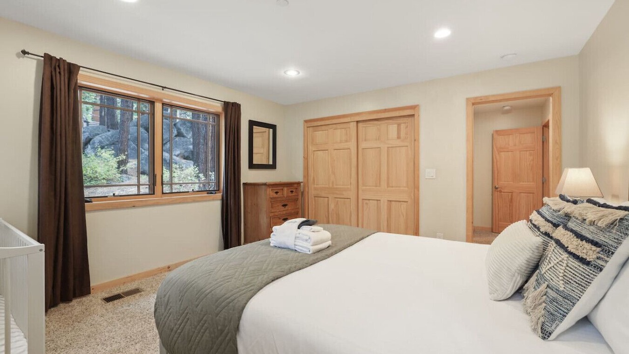 Photo of Bedroom in Lower Kingsbury