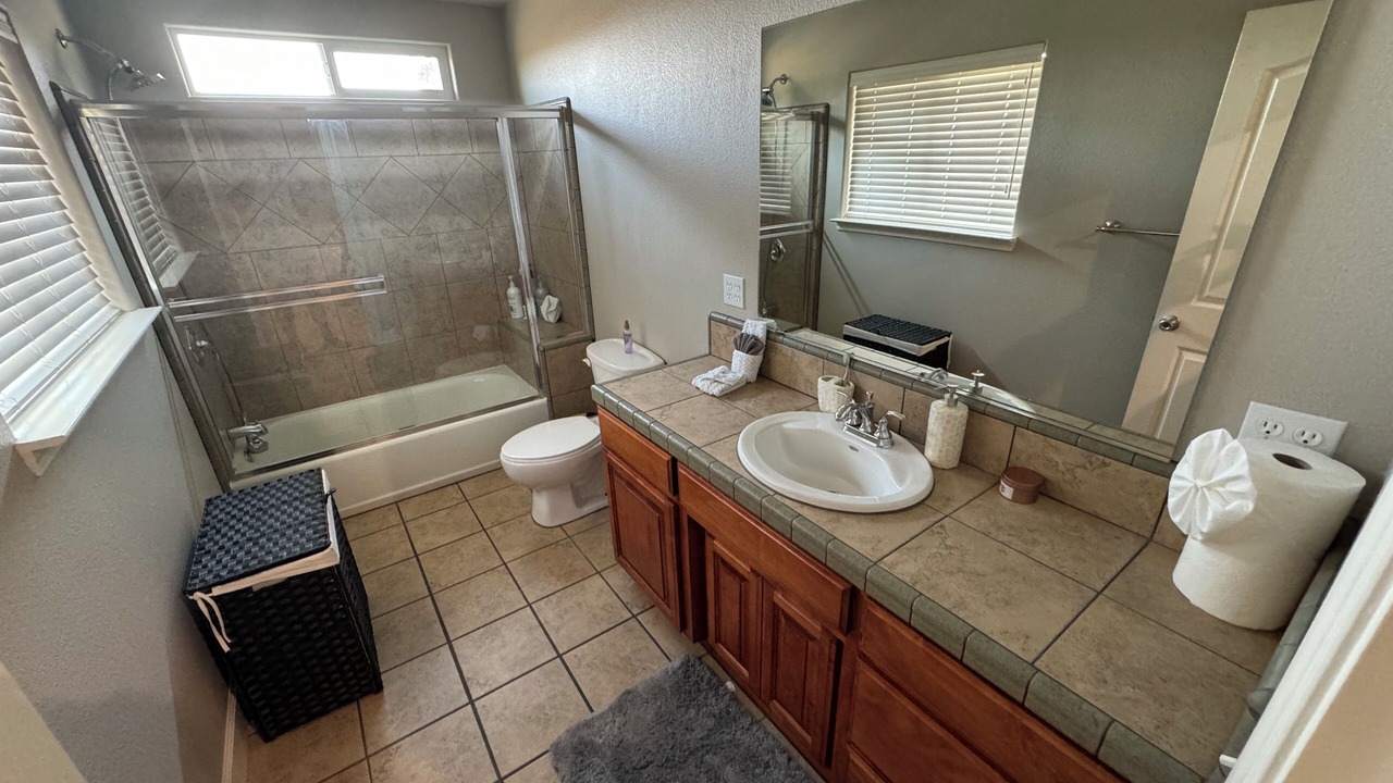 Photo of Bathroom in Oak Shores
