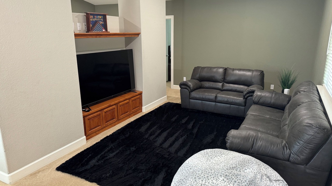 Photo of Livingroom in Oak Shores
