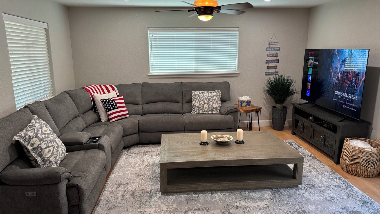 Photo of Livingroom in Oak Shores