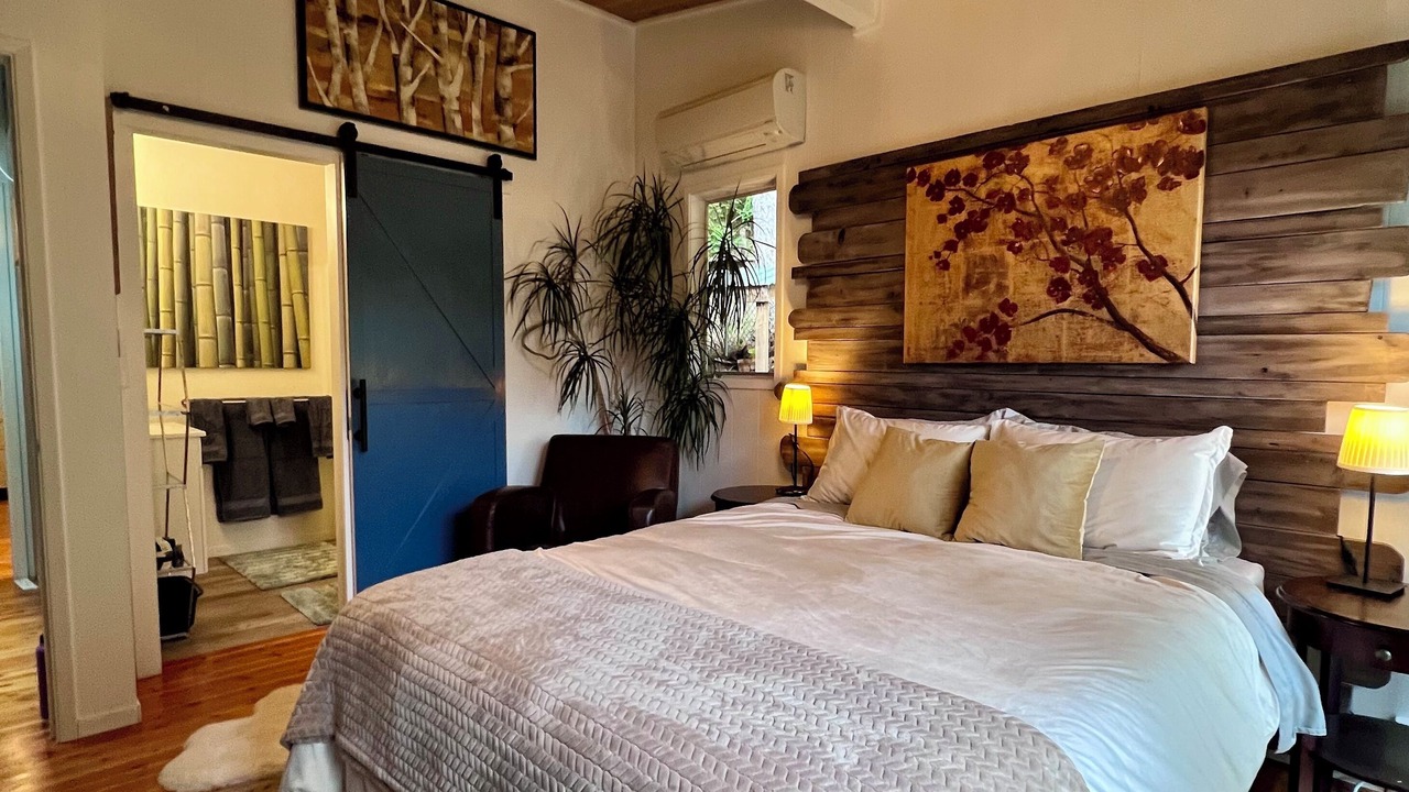 Photo of Bedroom in Jacoby Creek
