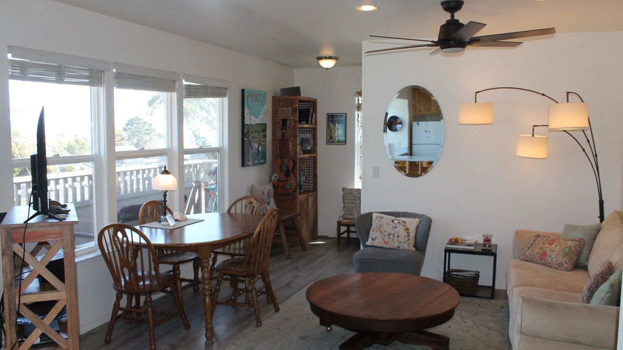 Photo of Livingroom in Cayucos