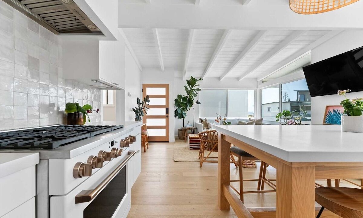Photo of Kitchen in Santa Ana Heights