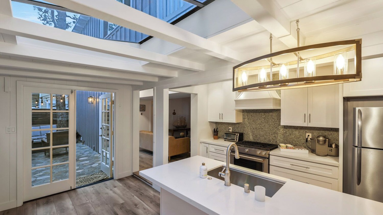 Photo of Kitchen in Newport Beach