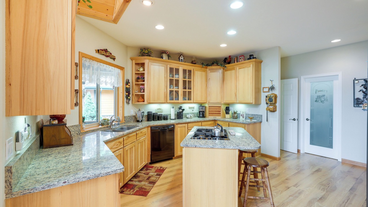 Photo of Kitchen in Lake Almanor West