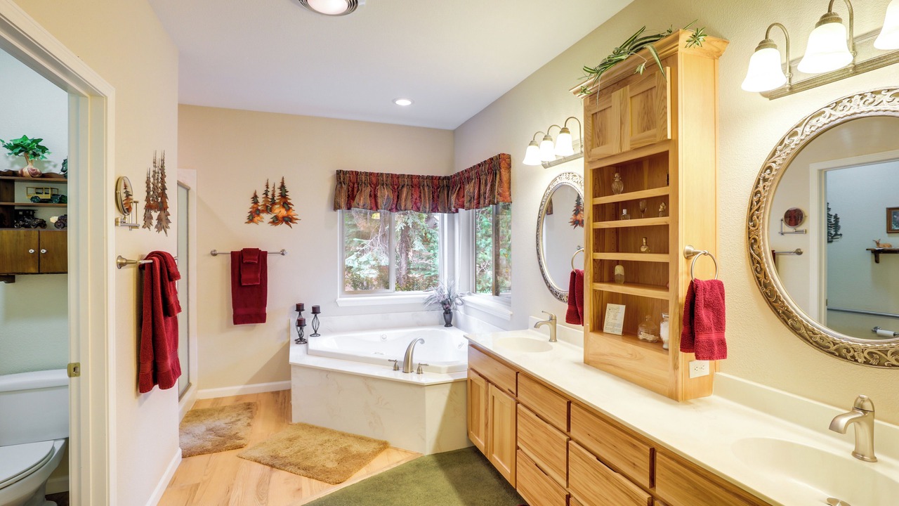 Photo of Bathroom in Lake Almanor West
