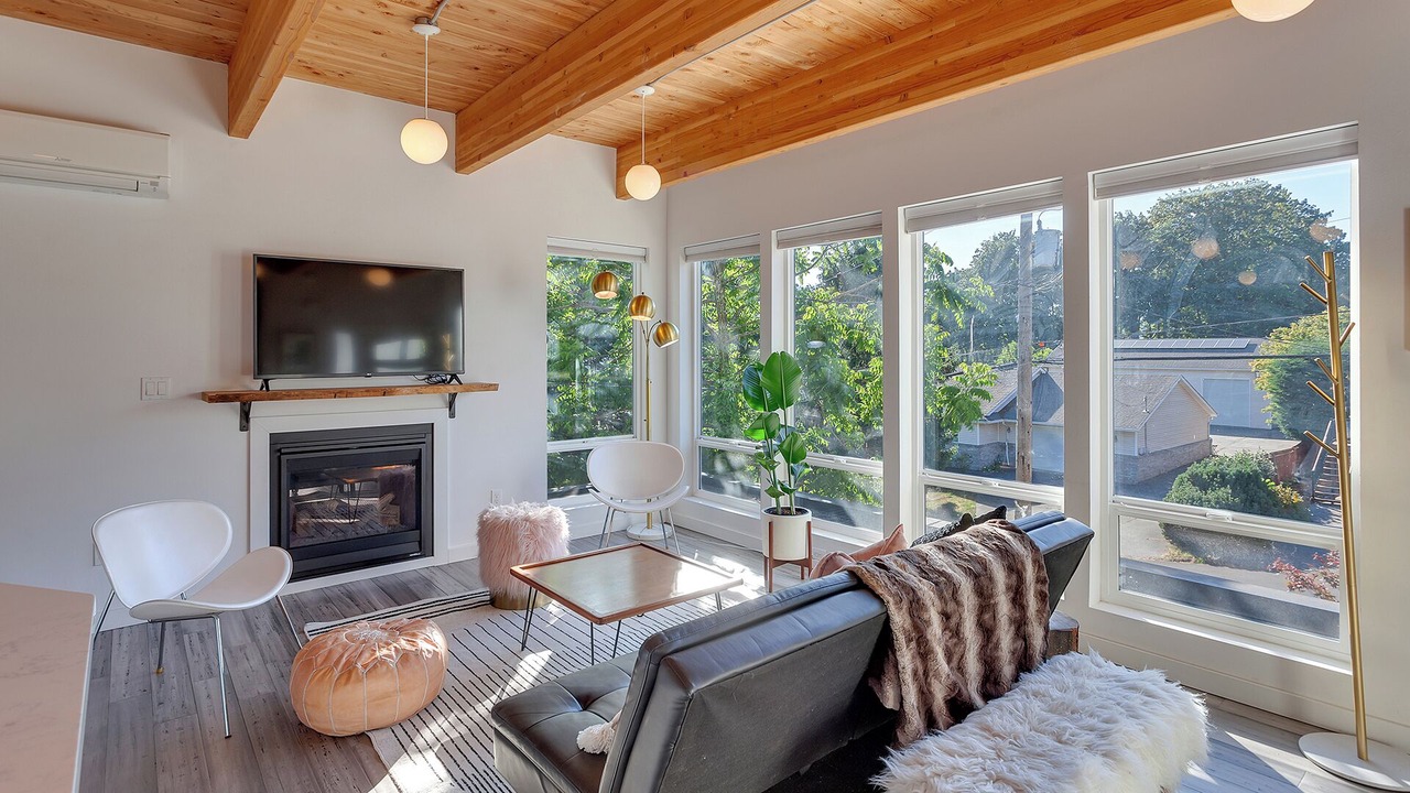 Photo of Livingroom in Portland