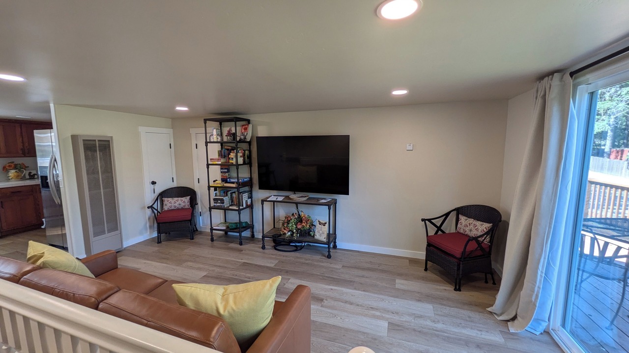 Photo of Livingroom in Cedar Ridge