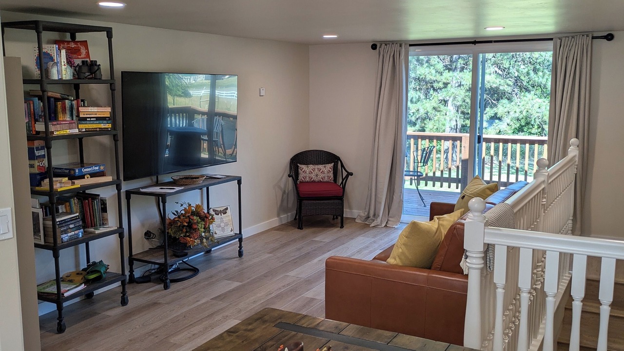 Photo of Livingroom in Cedar Ridge