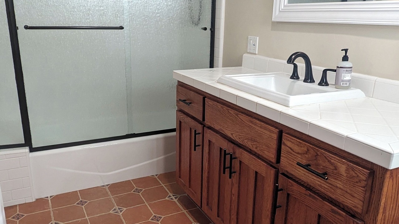 Photo of Bathroom in Cedar Ridge