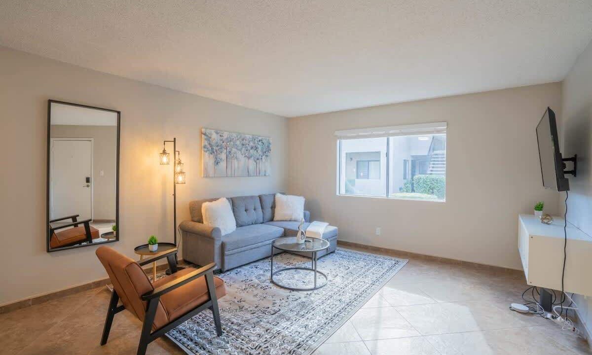 Photo of Livingroom in Cox Heights