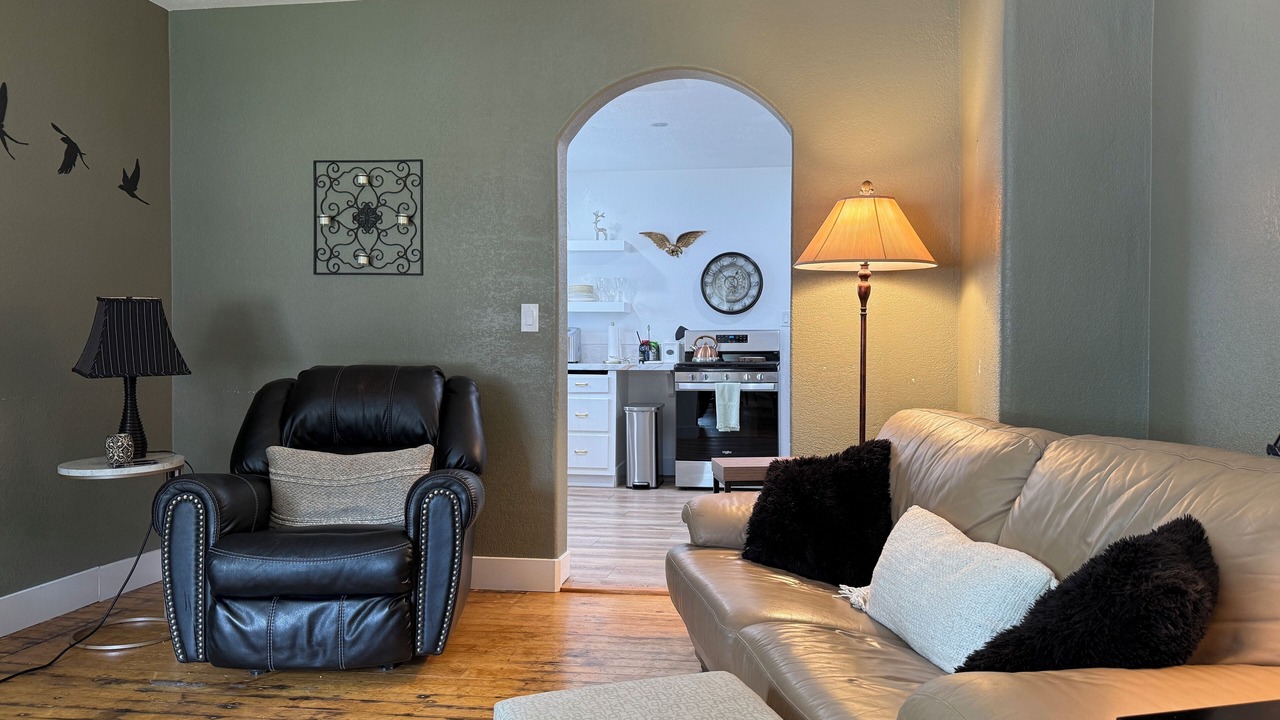 Photo of Livingroom in Susanville
