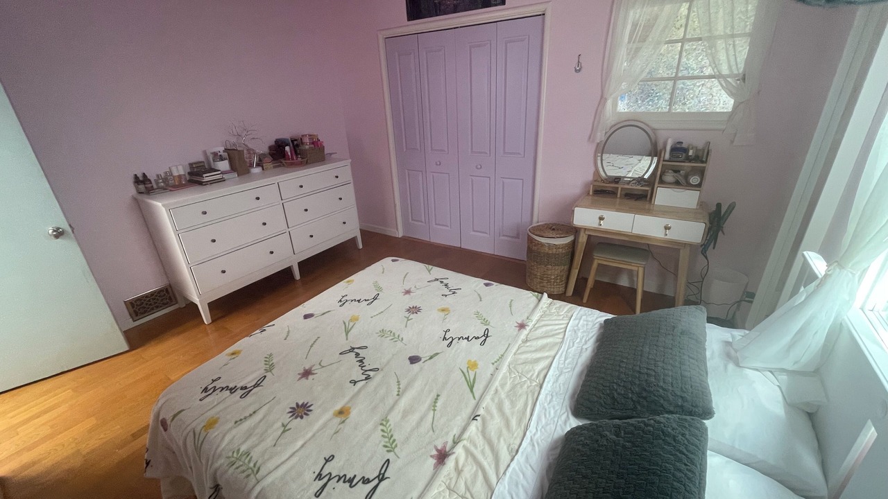 Photo of Bedroom in Berkeley Hills