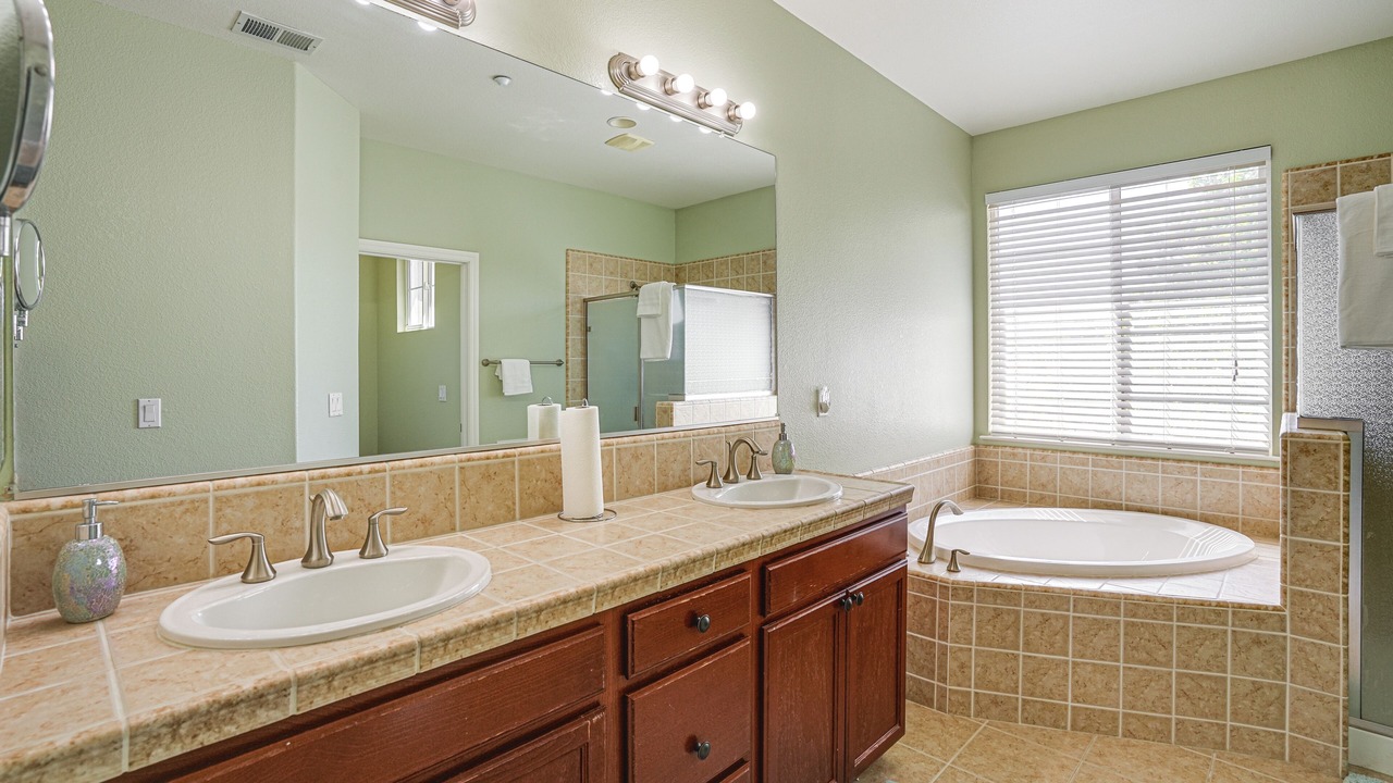 Photo of Bathroom in Pittsburg