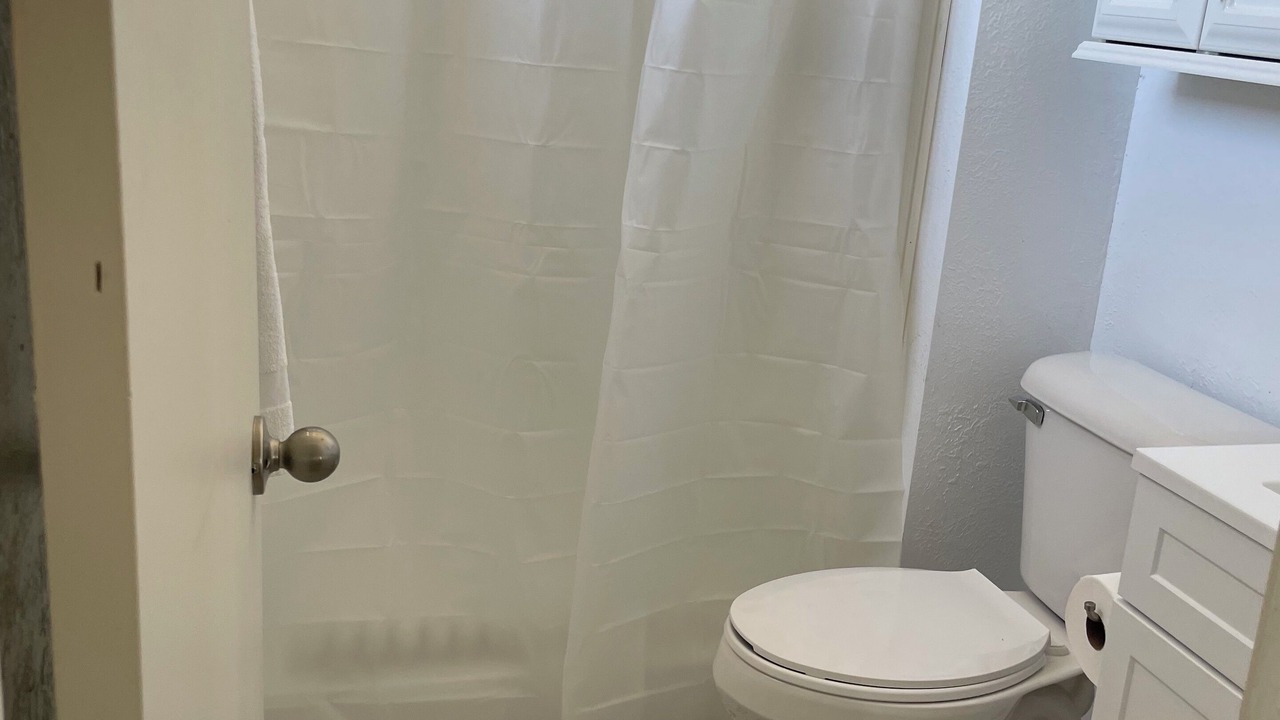 Photo of Bathroom in Cliff