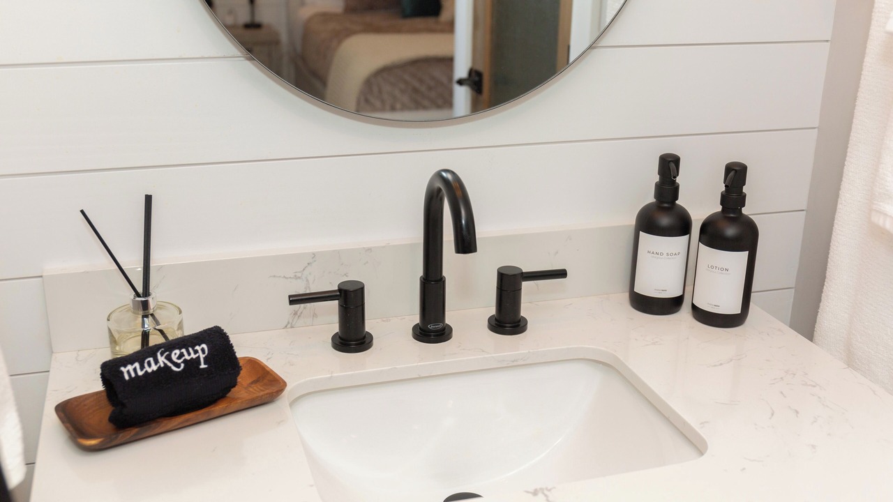 Photo of Bathroom in Tahoya Shores