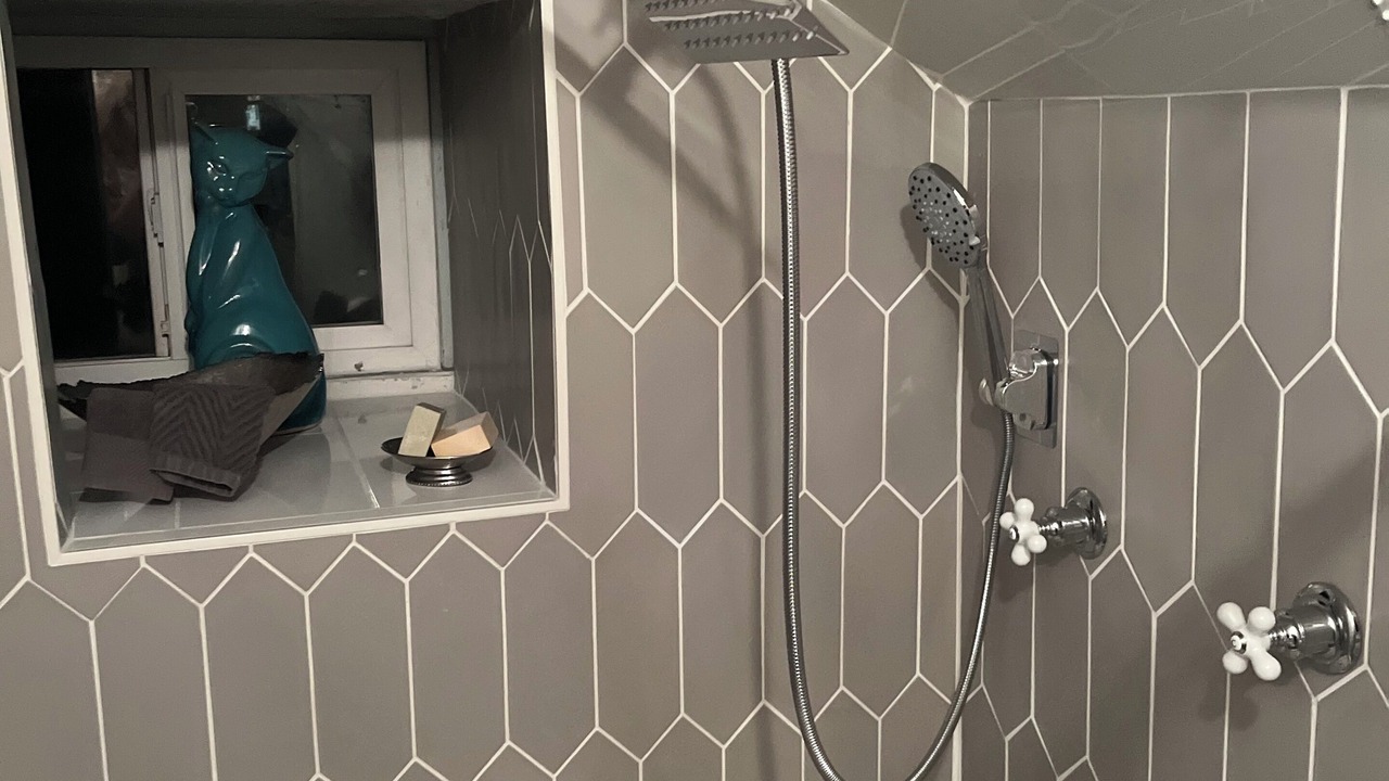 Photo of Bathroom in Dunsmuir